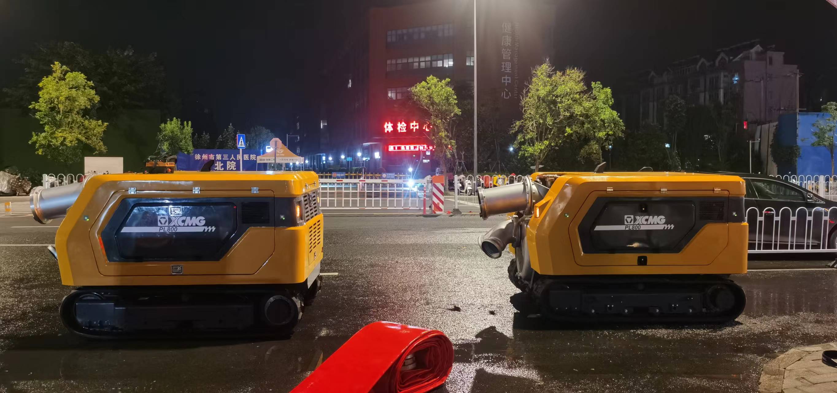徐工排澇機器人緊急馳援，多處澇區(qū)“治水先鋒”