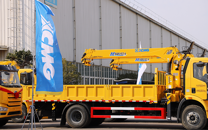 助力城市建設(shè)新征程！徐工隨車起重機(jī)M SQS157-4批量發(fā)車 