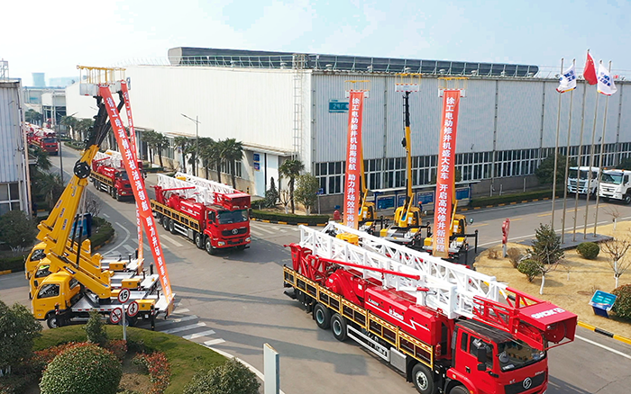 綠色修井效率再刷新，徐工電動(dòng)修井機(jī)批量發(fā)車