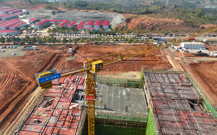 跑出加速度！37臺徐工塔機(jī)批量助建