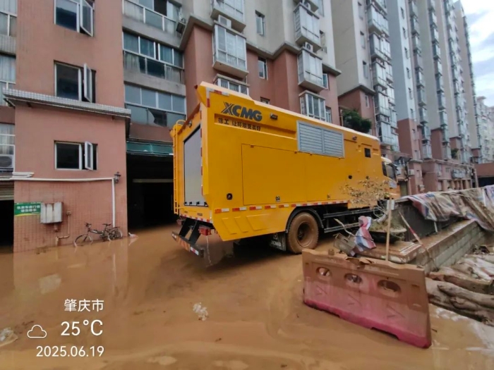 火速馳援！徐工多臺“抗洪勇士”全力迎戰(zhàn)!