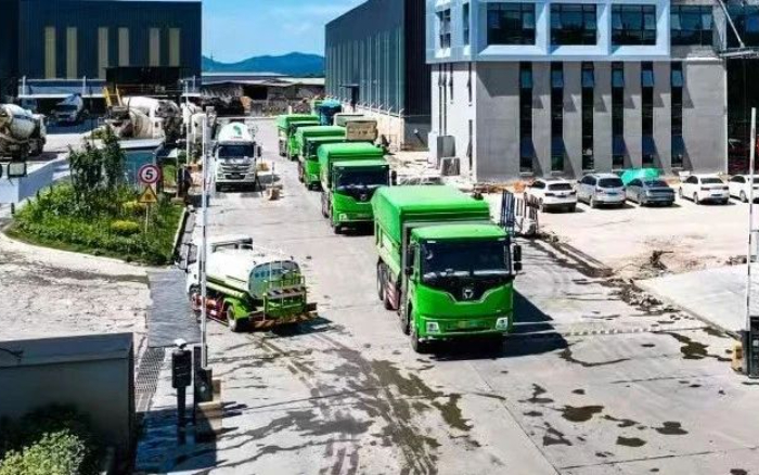 徐工新能源自卸車(chē)擦亮城市建設(shè)綠色底色