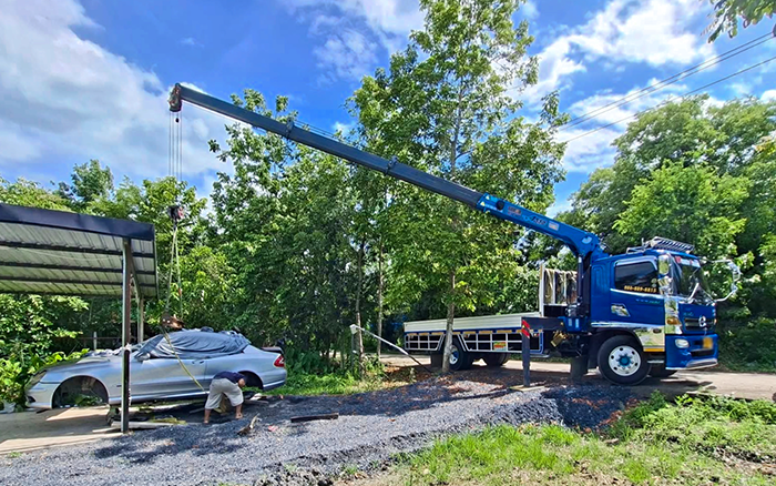 東南亞基建 “頂流”，徐工隨車吊高效穩(wěn)定安全圈粉無(wú)數(shù)
