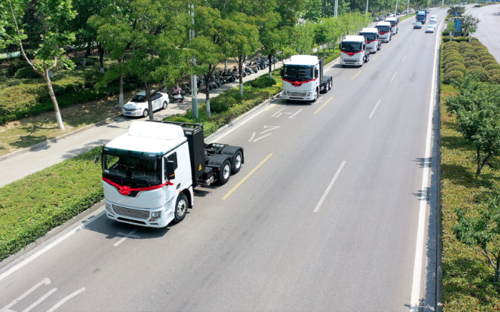 綠潮涌動(dòng)、“碳”索未來！徐工新能源牽引車助力河南！