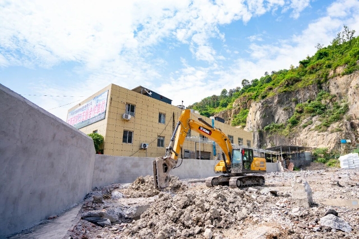 從修理工轉(zhuǎn)型當(dāng)老板，徐工XE200GA“閉眼入”！