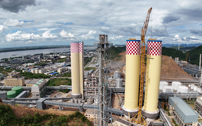 刷新紀(jì)錄！徐工 XGL3300-220S動(dòng)臂塔機(jī)化工吊裝顯神威