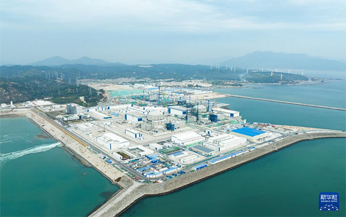 徐工塔機(jī)換新裝，孔雀藍(lán)助建核電項(xiàng)目