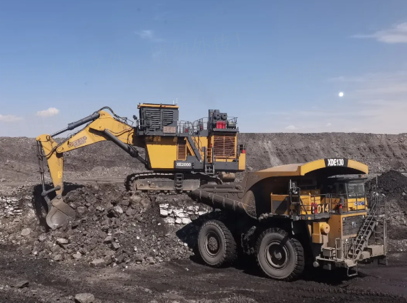 可動(dòng)率超95%！徐工XE2000礦用挖掘機(jī)好評(píng)如潮